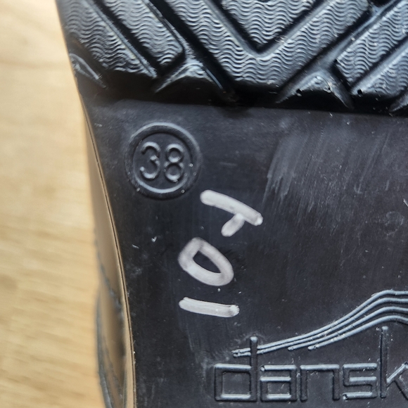 Danskos - Picture 4 of 11